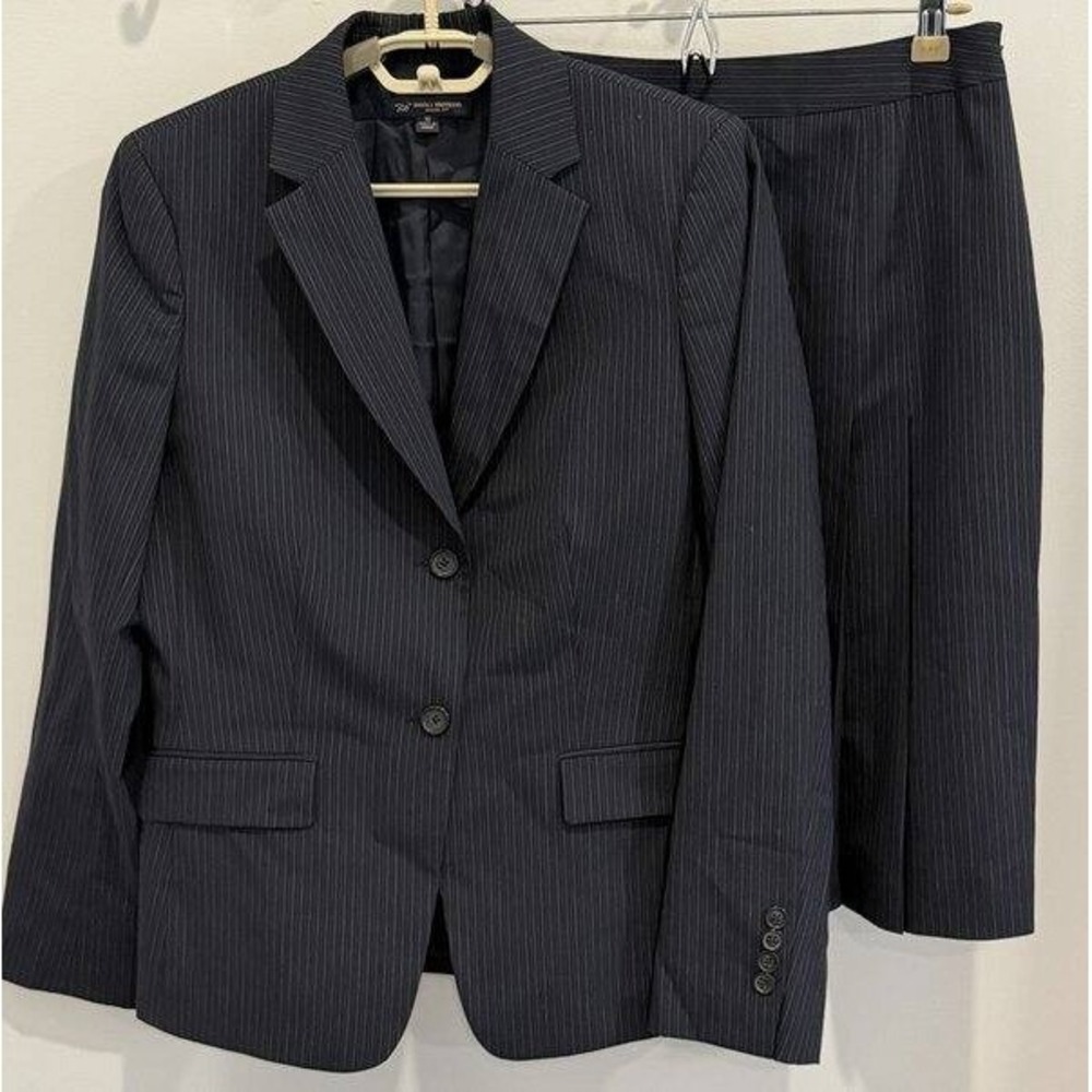 Brooks Brothers Classic Fit Navy Blue Pinstripe Blazer Jacket 10 Skirt 8 Set